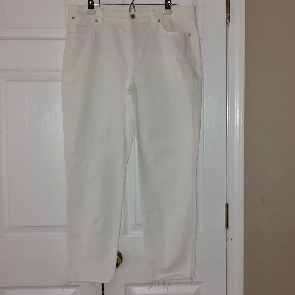 Talbots flawless slim ankle white raw hem jeans Sz 14 NWOT
